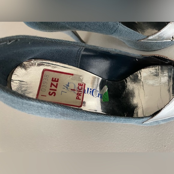 Vintage denim / silver high heels. - Picture 5 of 8